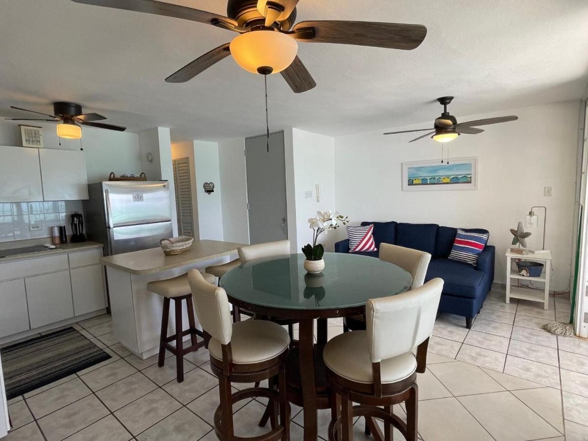 Oceanfront Condo In Luquillo Kültér fotó