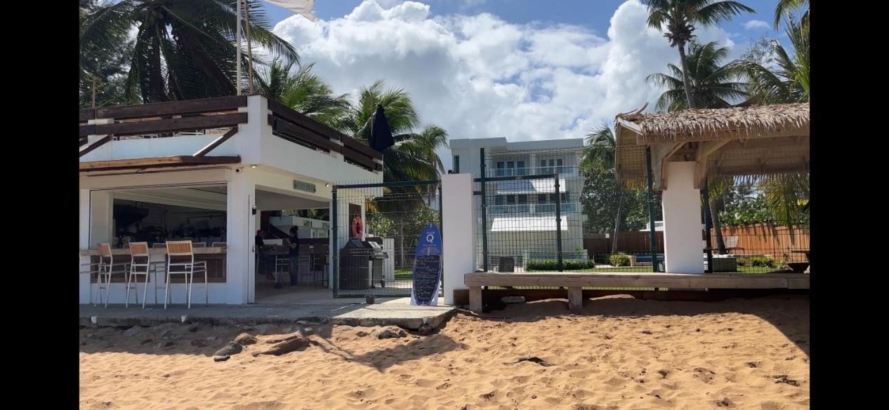 Oceanfront Condo In Luquillo Kültér fotó